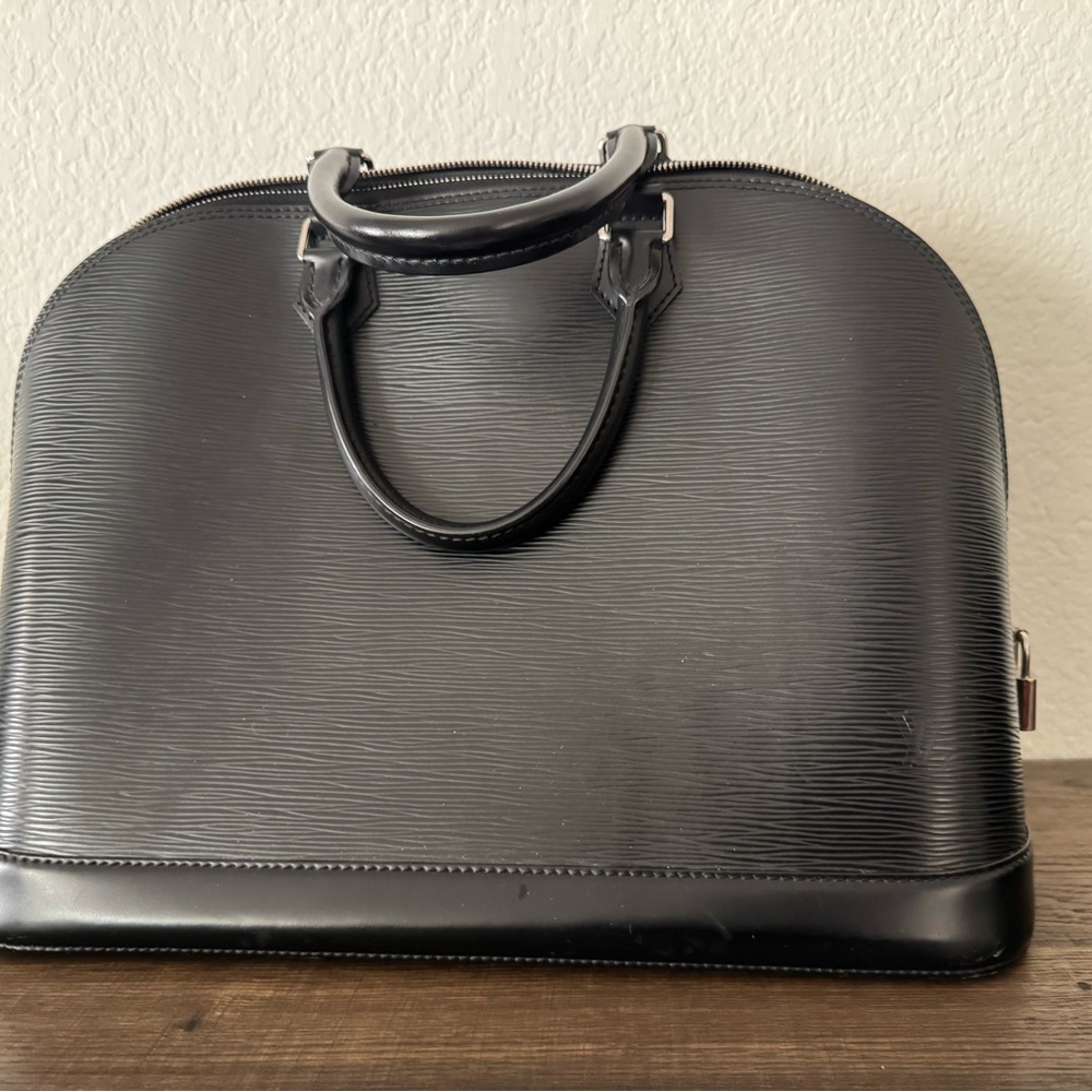 Louis Vuitton Epi Alma GM Black Handbag